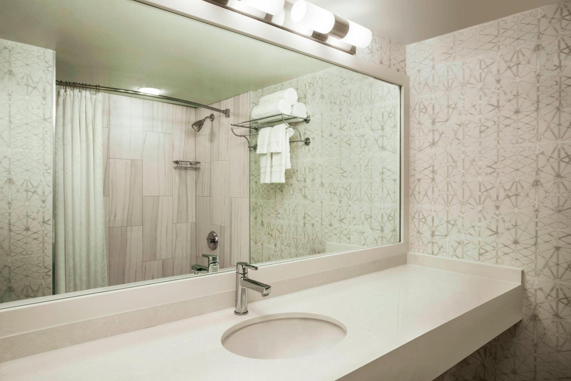 Sheraton Suites Philadelphia Airport Extérieur photo